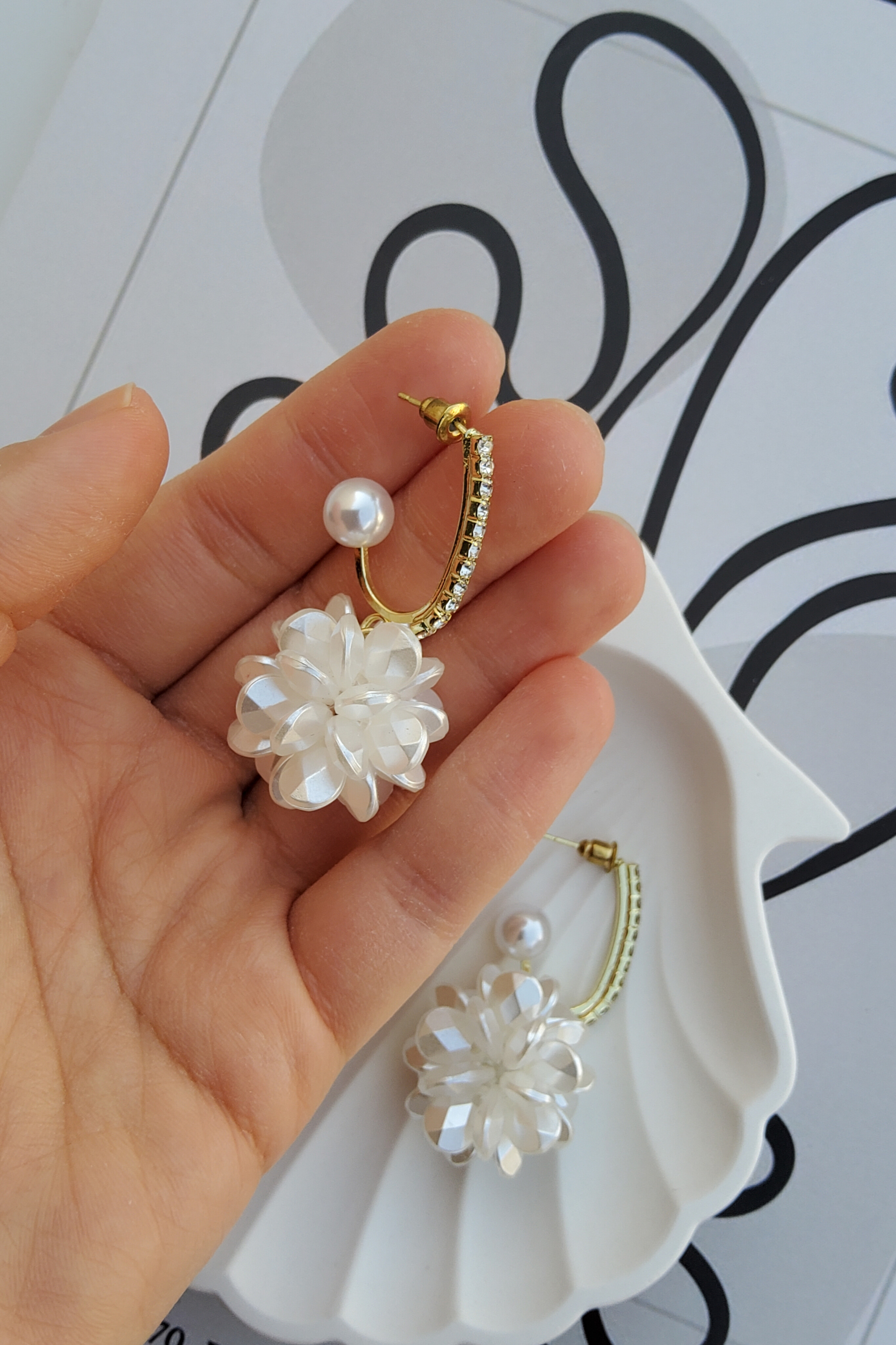 گوشواره برفی